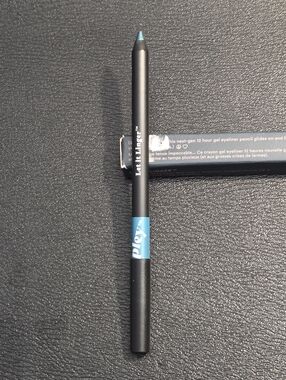 Pley "Let it Linger" Eyeliner in Cyber Fairy Metallic Aqua